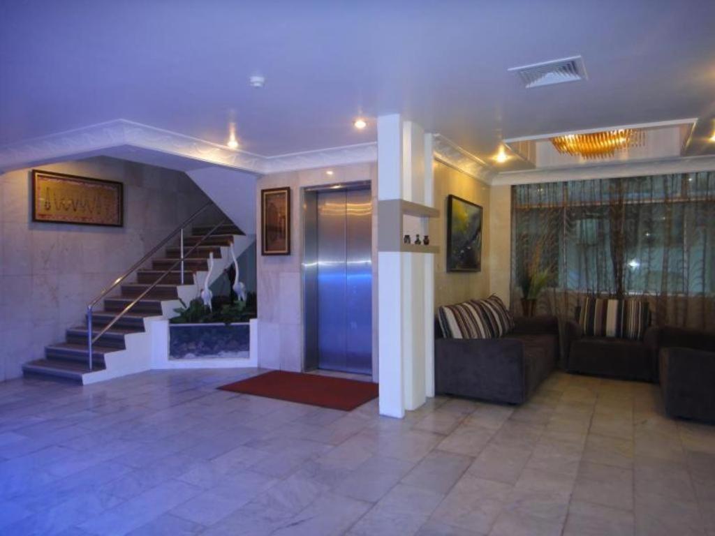 Regent Hotel Bintulu Extérieur photo