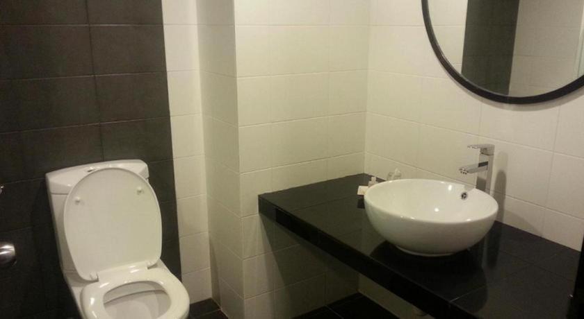 Regent Hotel Bintulu Extérieur photo