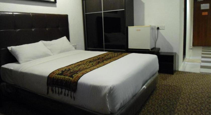 Regent Hotel Bintulu Extérieur photo