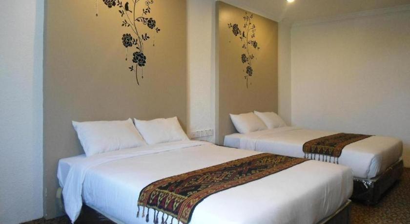 Regent Hotel Bintulu Extérieur photo