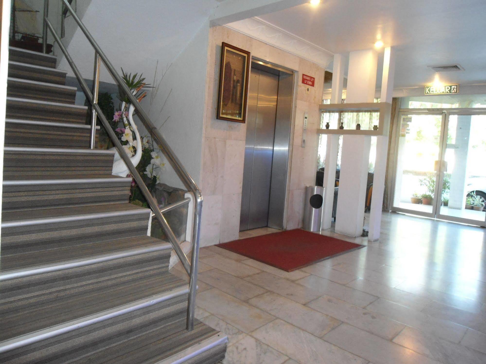Regent Hotel Bintulu Extérieur photo