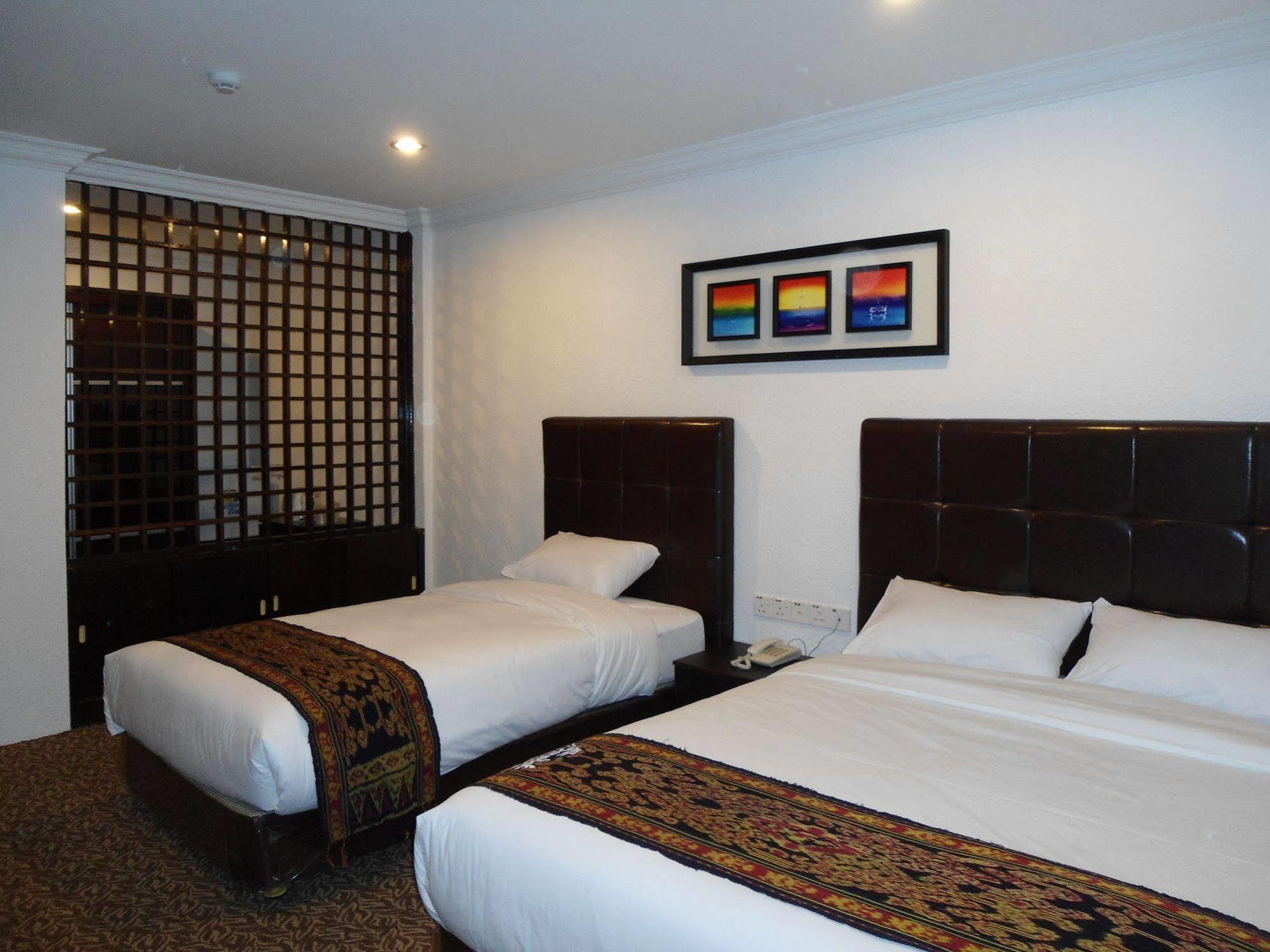 Regent Hotel Bintulu Extérieur photo
